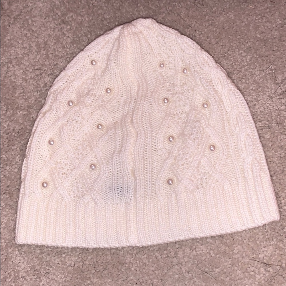 Off white beanie